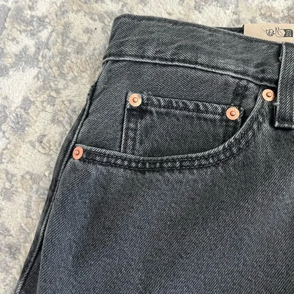 NWT Levi's Denim Cotton Blend Midi Skirt with Side Slit, Black, Size 31 - Picture 4 of 14